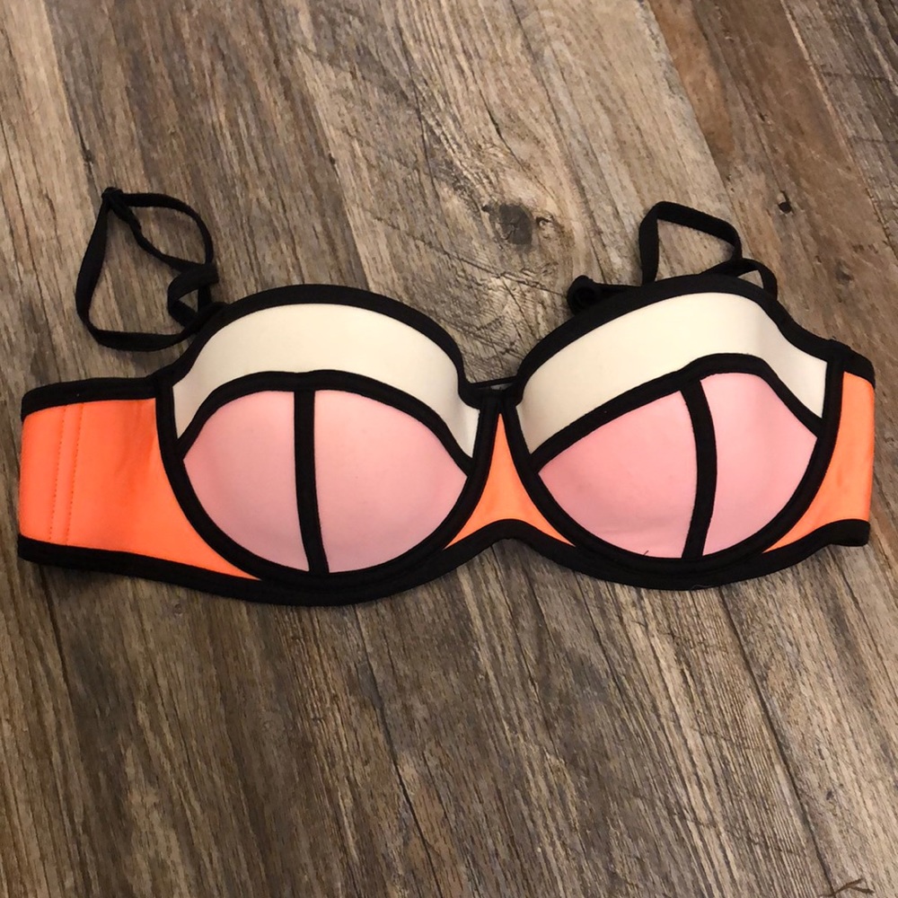 Bikini top